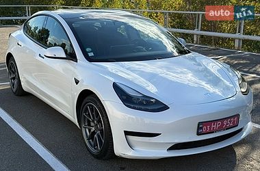 tesla model-3 2021 в Київ від професійного продавця Ілля Александров