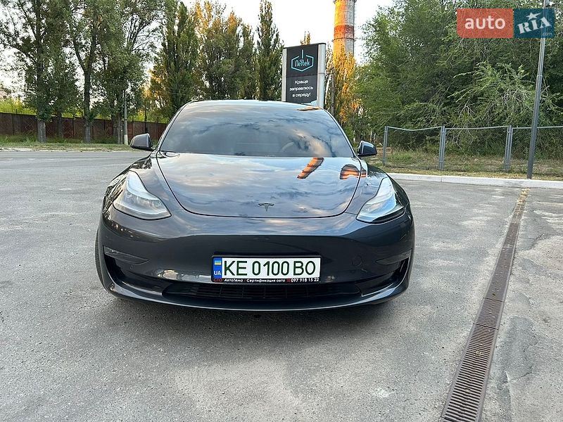 Седан Tesla Model 3 2021 в Днепре фото 4 Седан Tesla Model 3 2021 в Днепре