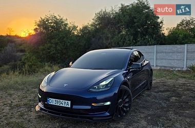 Tesla Model 3  2023