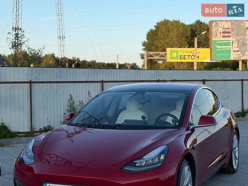 Tesla Model 3 2018