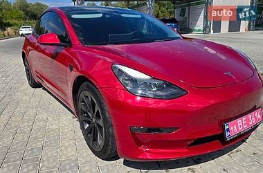 Tesla Model 3  2022