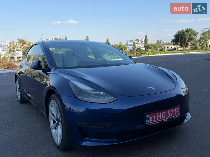 Tesla Model 3 2021