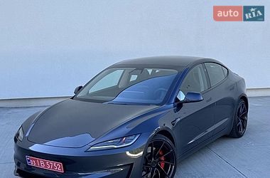 Седан Tesla Model 3 2024 в Луцке