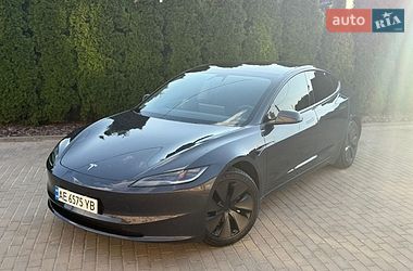 Седан Tesla Model 3 2024 в Днепре