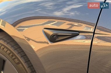 Седан Tesla Model 3 2024 в Днепре