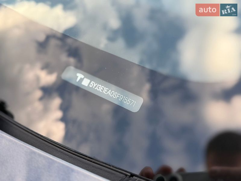 Седан Tesla Model 3 2024 в Днепре