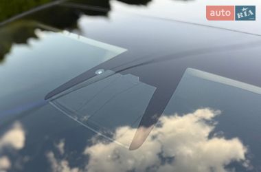 Седан Tesla Model 3 2024 в Днепре