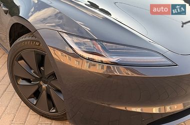 Седан Tesla Model 3 2024 в Днепре