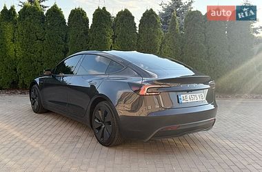 Седан Tesla Model 3 2024 в Днепре