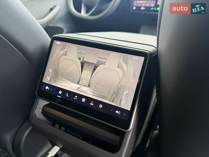 Седан Tesla Model 3 2024 в Днепре