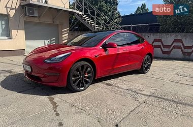 Tesla Model 3 2020