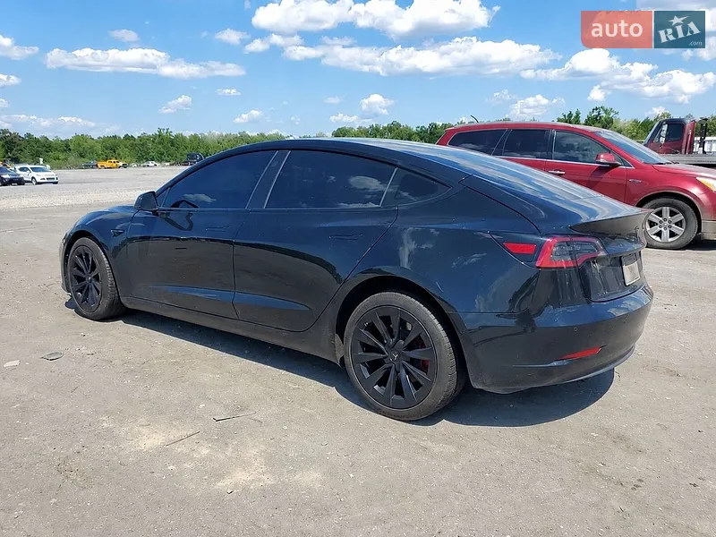 Tesla Model 3 2021