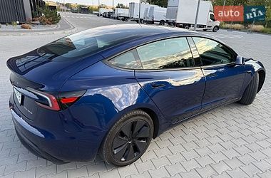 Седан Tesla Model 3 2024 в Киеве