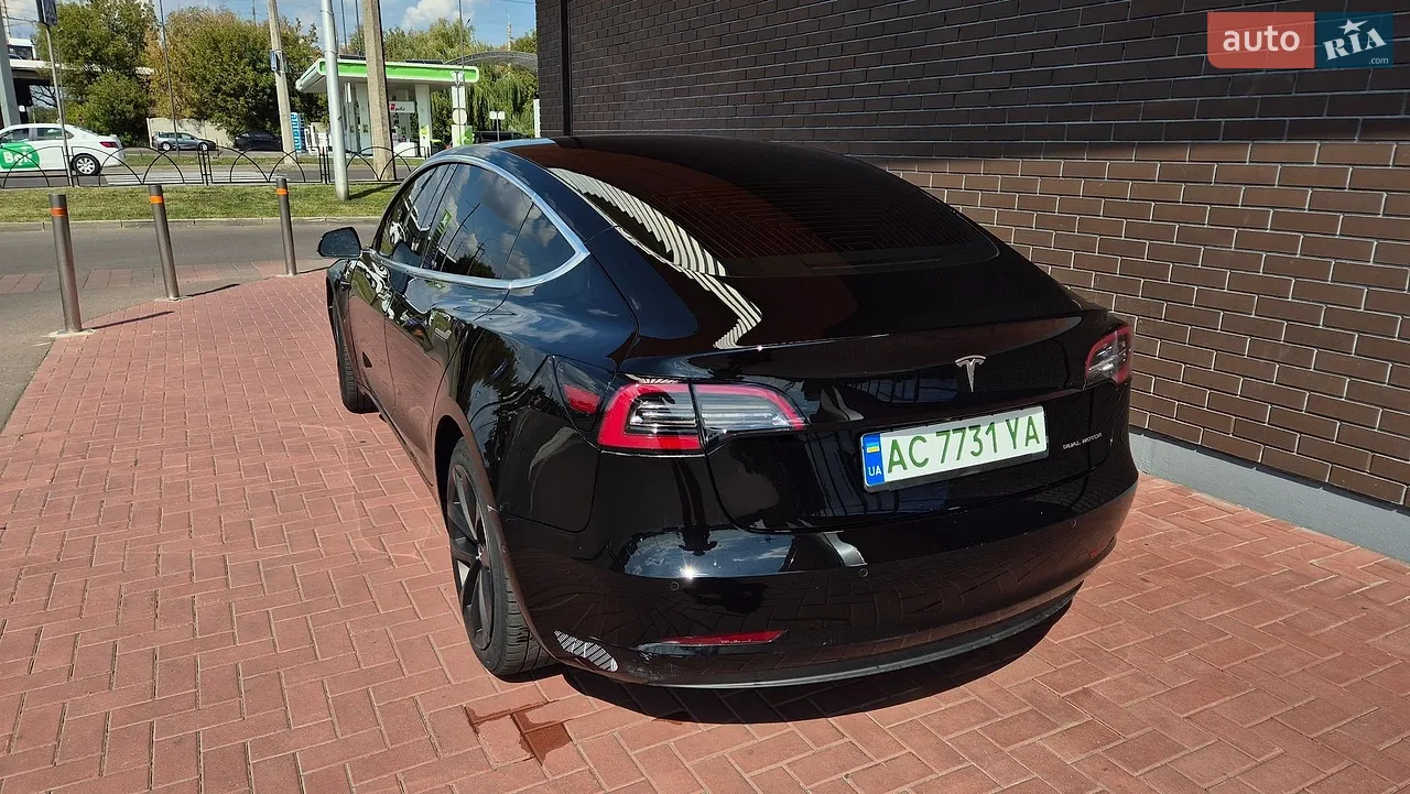 2019 Tesla Model 3 - мініатюра 4