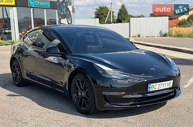 Tesla Model 3  2023