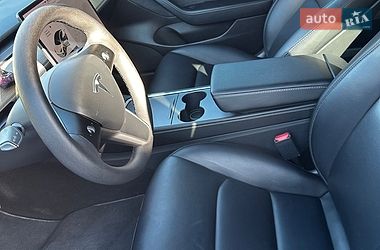 Седан Tesla Model 3 2021 в Львові