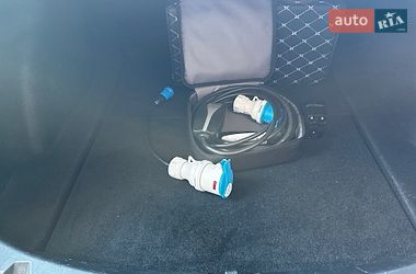 Седан Tesla Model 3 2021 в Львові