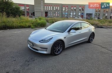 Tesla Model 3 2018