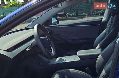 Седан Tesla Model 3 2024 в Львове