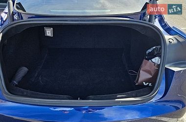 Седан Tesla Model 3 2024 в Львове