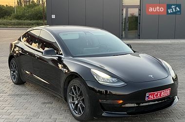 Седан Tesla Model 3 2020 в Кривом Роге