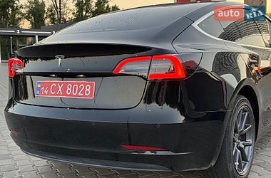 Седан Tesla Model 3 2020 в Кривом Роге