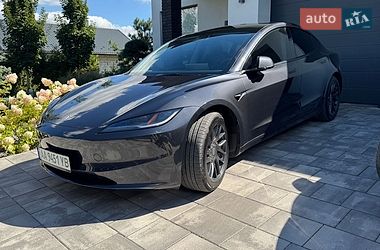 tesla model-3 2024 в Київ від професійного продавця Євгеній