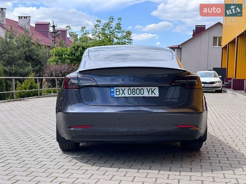 Седан Tesla Model 3 2022 в Хмельницком