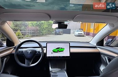 Седан Tesla Model 3 2022 в Хмельницком