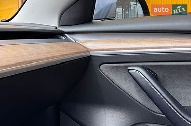 Седан Tesla Model 3 2022 в Хмельницком