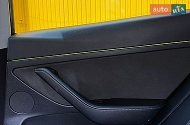 Седан Tesla Model 3 2022 в Хмельницком