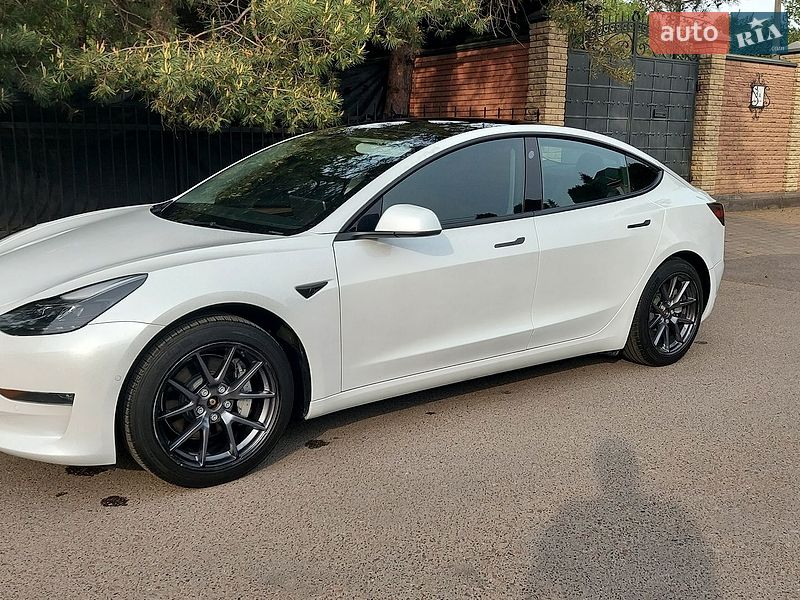 Tesla Model 3 2021 Tesla Model 3 2021