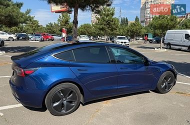 Седан Tesla Model 3 2021 в Одесі