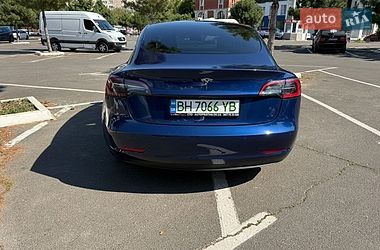 Седан Tesla Model 3 2021 в Одесі