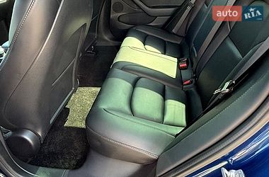 Седан Tesla Model 3 2021 в Одесі