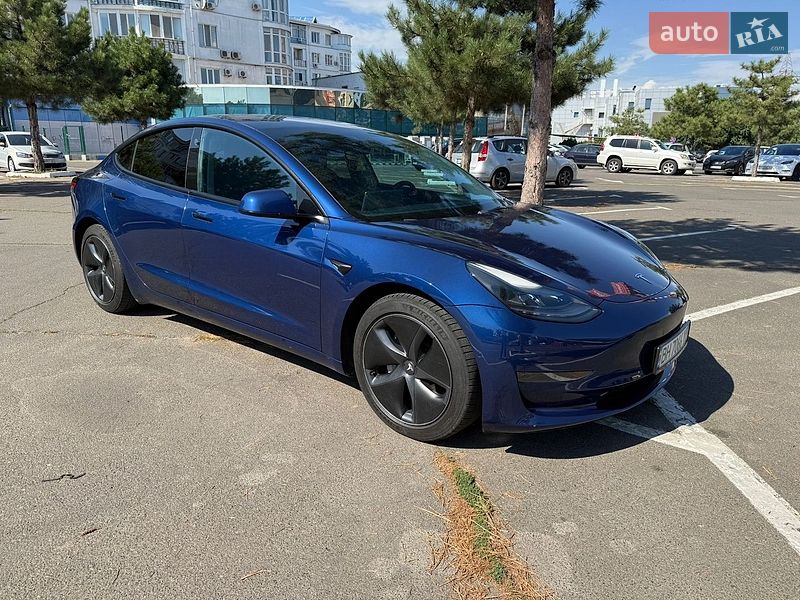 Седан Tesla Model 3 2021 в Одесі