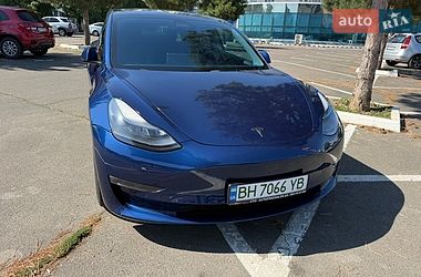 Седан Tesla Model 3 2021 в Одесі