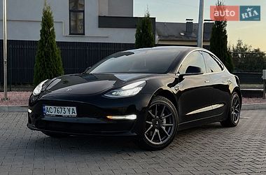 Tesla Model 3 2019