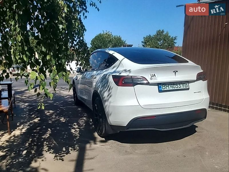 Седан Tesla Model 3 2022 в Одессе