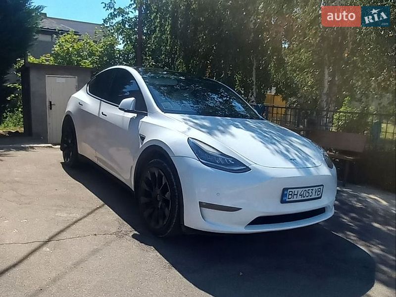 Седан Tesla Model 3 2022 в Одессе