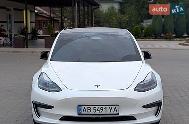 Седан Tesla Model 3 2022 в Могилев-Подольске