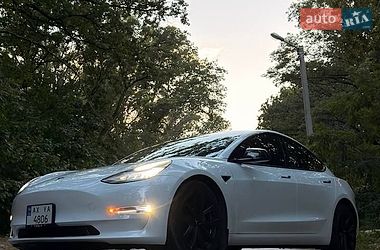 Tesla Model 3  2018