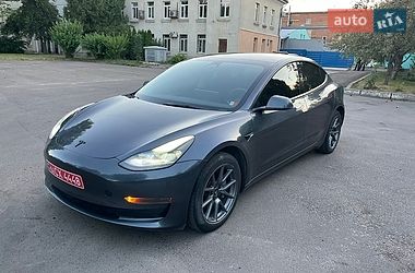 Tesla Model 3  2023