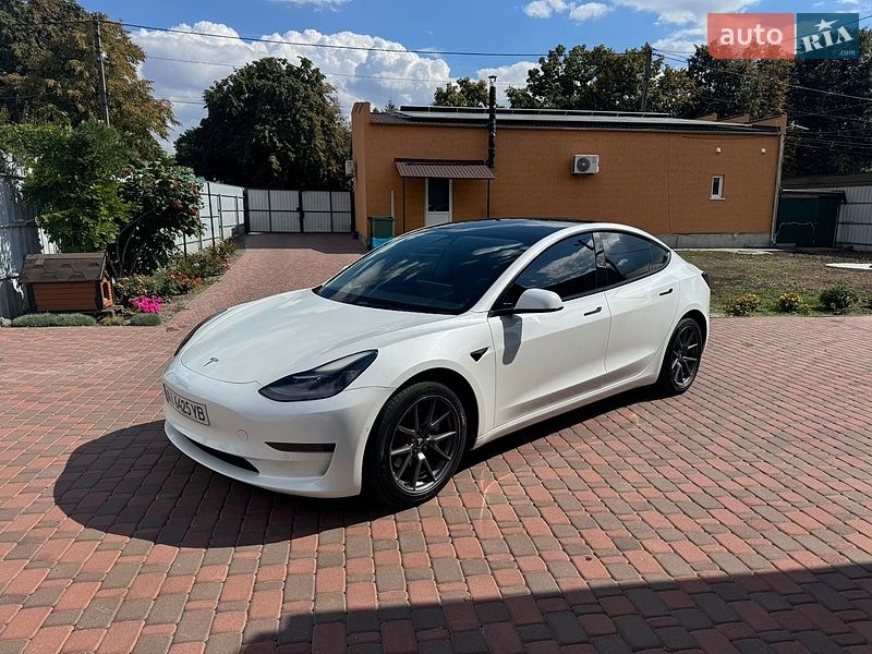 Tesla Model 3 2021