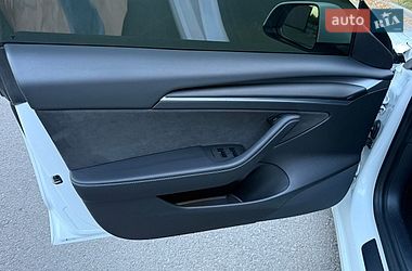 Седан Tesla Model 3 2021 в Дніпрі