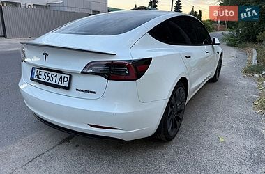 Седан Tesla Model 3 2021 в Дніпрі