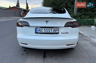 Седан Tesla Model 3 2021 в Дніпрі