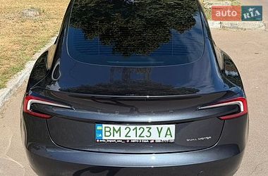 Tesla Model 3 2024