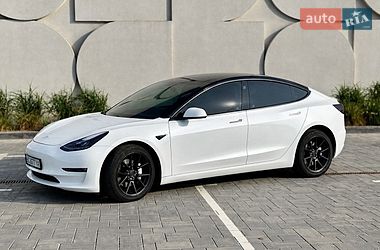 Седан Tesla Model 3 2021 в Луцьку