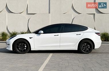 Седан Tesla Model 3 2021 в Луцьку